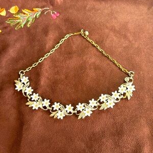 Vintage white flower necklace
